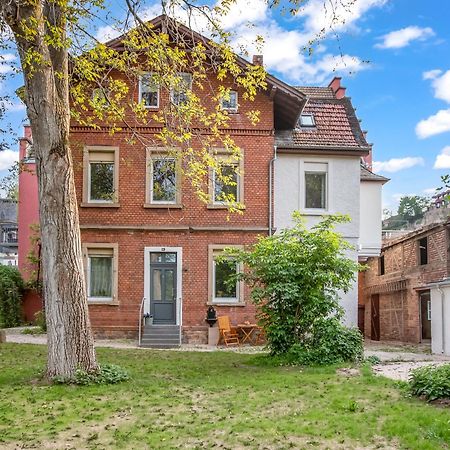 Altstadt Apartment Am Wasser Mit Parkplatz Und Grossem Garten 바트크로이즈나흐 외부 사진